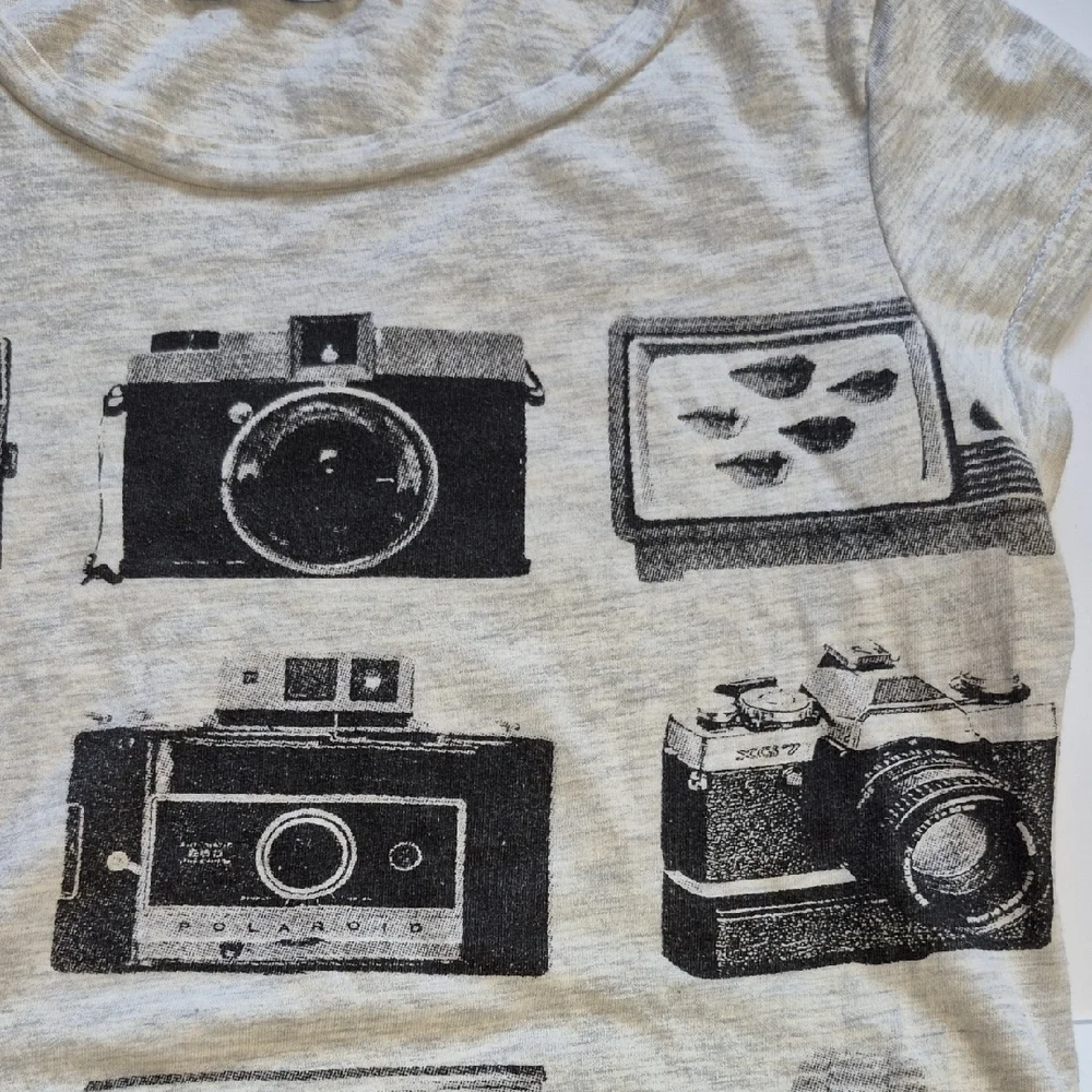 POL Cream Graphic Vintage Cameras Print Tee, Medium, Pre-loved - Picture 5 of 10